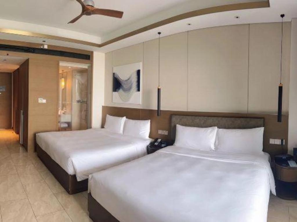 Narada Resort Hotel Sanya Pleasant Bay Exterior photo