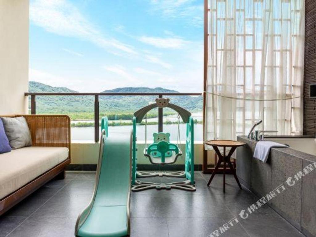 Narada Resort Hotel Sanya Pleasant Bay Exterior photo