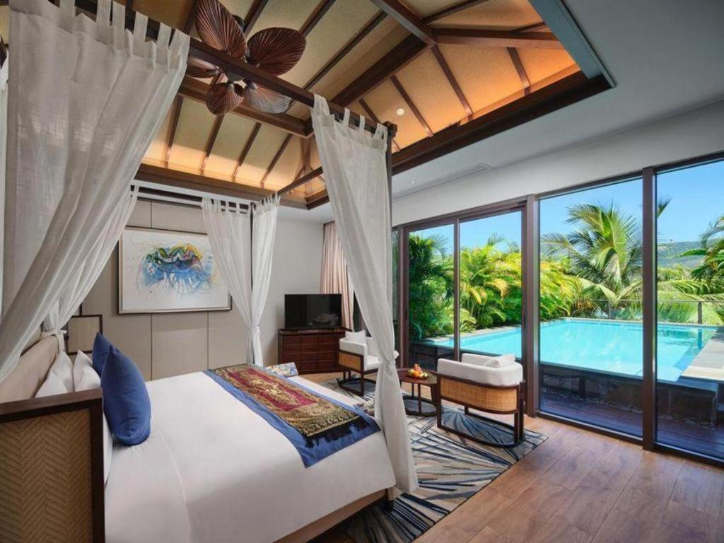 Narada Resort Hotel Sanya Pleasant Bay Exterior photo