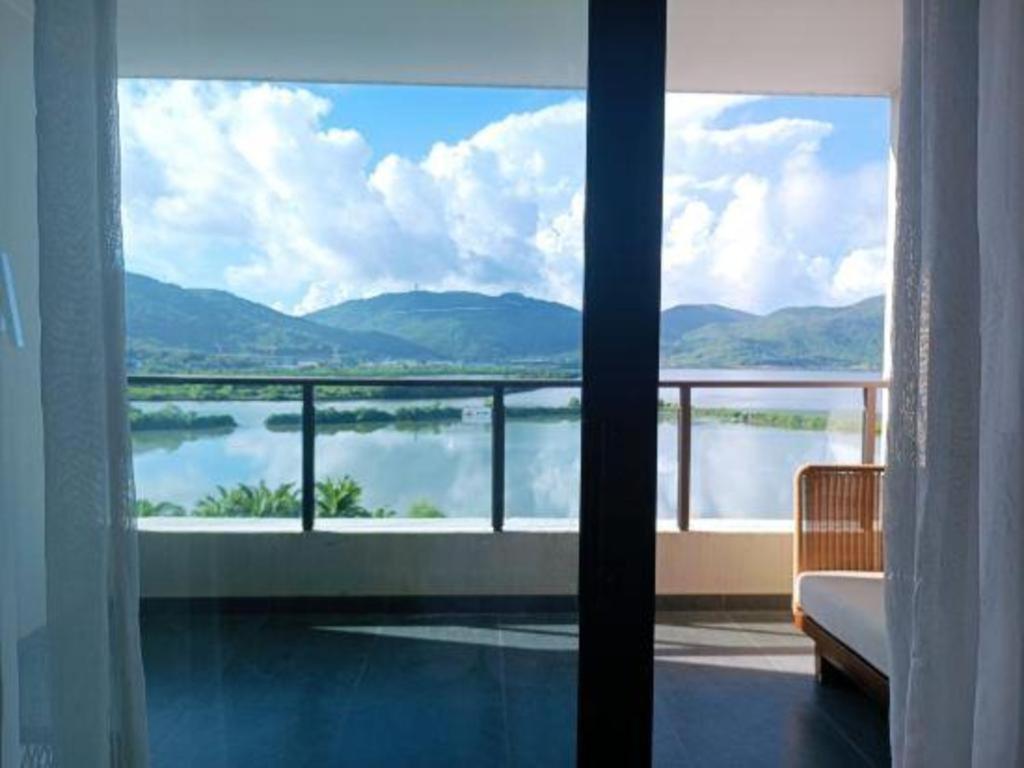 Narada Resort Hotel Sanya Pleasant Bay Exterior photo